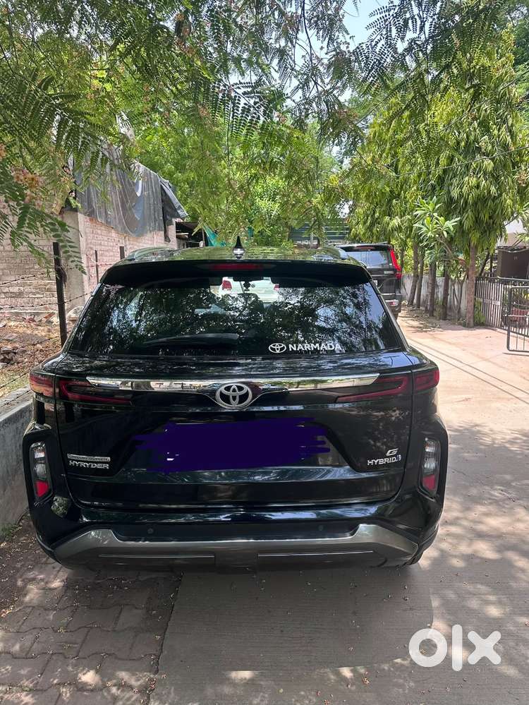 Hyryder Black Color 10450km Driven