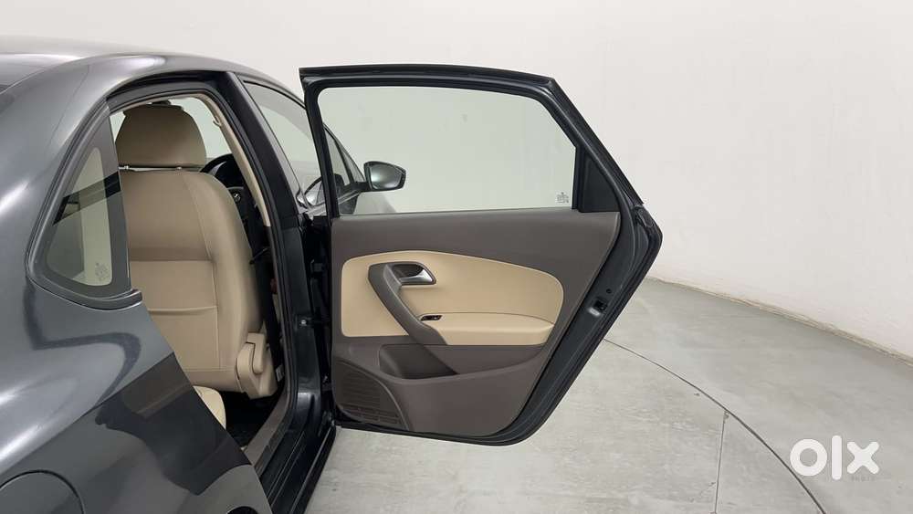 Volkswagen Vento 2013-2015 1.2 Tsi Highline At, 2016, Petrol