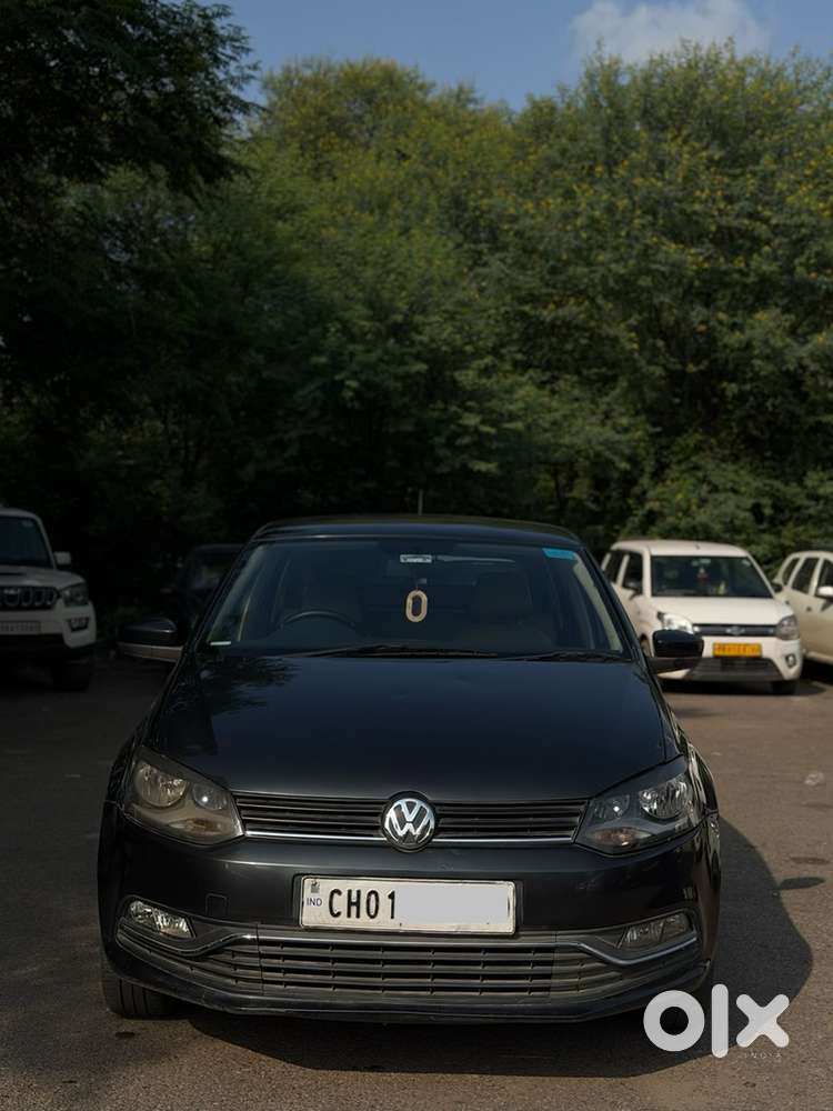 Volkswagen Polo Petrol Manual 2014