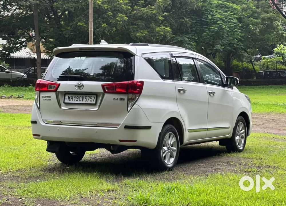 Toyota Innova Crysta 2.4 V 7 Str, 2019, Diesel
