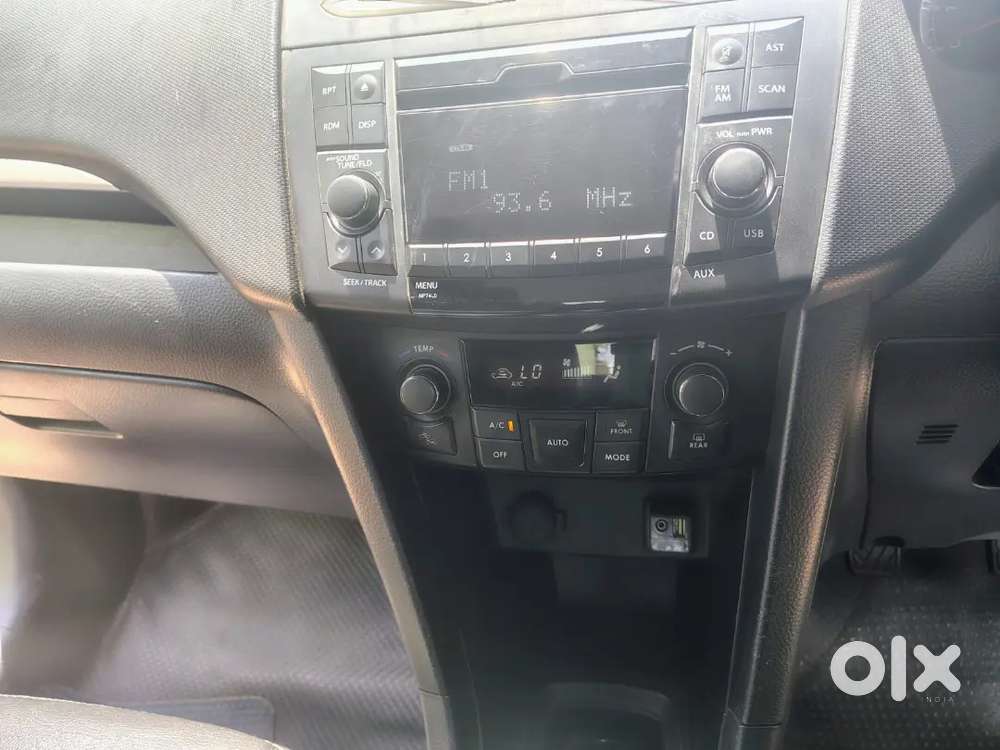 Maruti Swift Zxi 2011