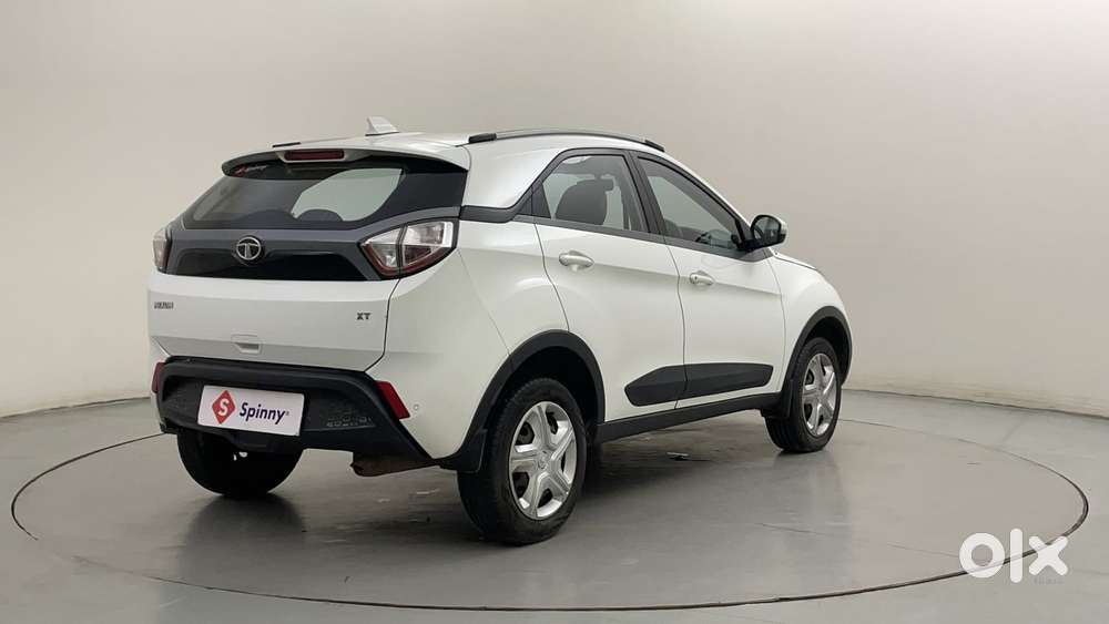 Tata Nexon 1.2 Revotron Xt, 2018, Petrol