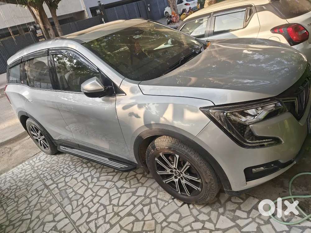 Mahindra Xuv700 Petrol At 7 Str 2022 .all Orignal Paint
