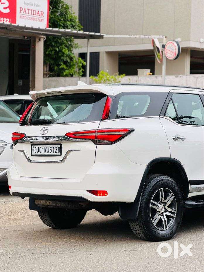Toyota Fortuner 4x2 At 2.8 Diesel, 2022, Diesel