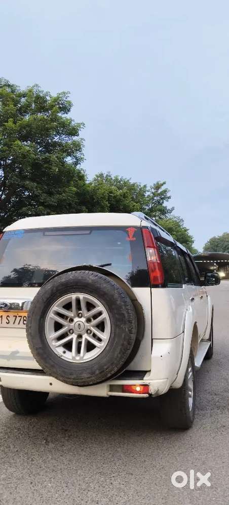 Ford Endeavour 2014 Diesel Well Maintained