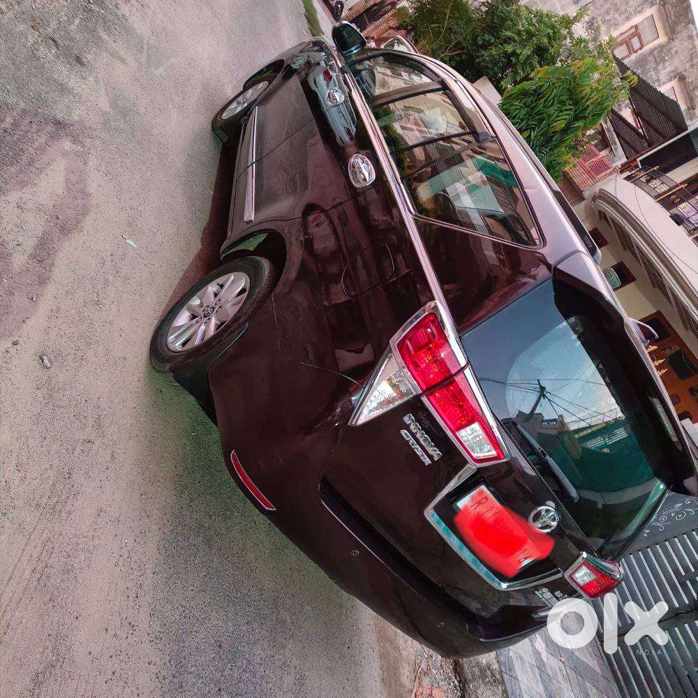 Toyota Innova Crysta 2.8 Z, 2017, Diesel