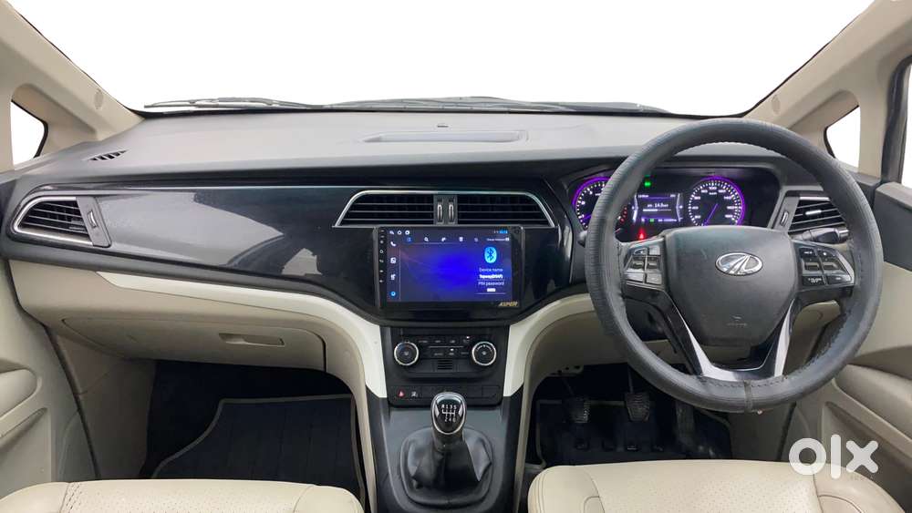 Mahindra Marazzo M8, 2018, Diesel