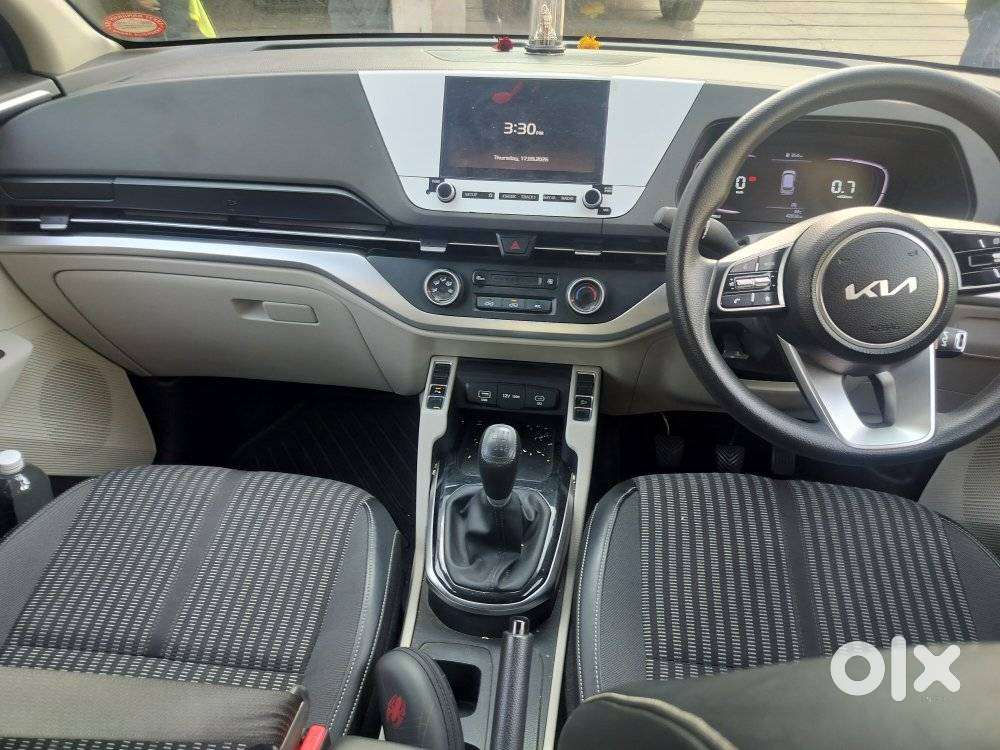 Kia Carens 1.5 Prestige 7 Str, 2023, Petrol