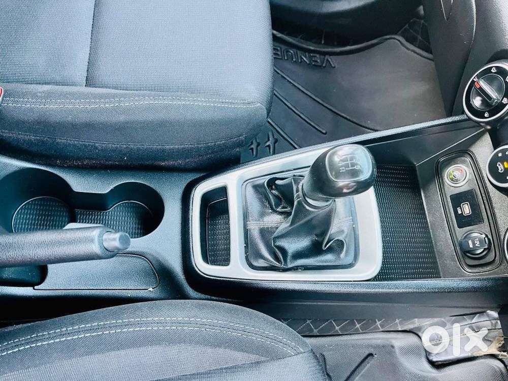 Hyundai Venue S, 2020, Cng & Hybrids