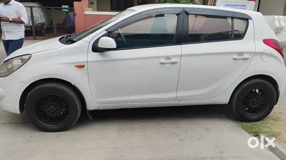 Hyundai I20 Asta Petrol 2009