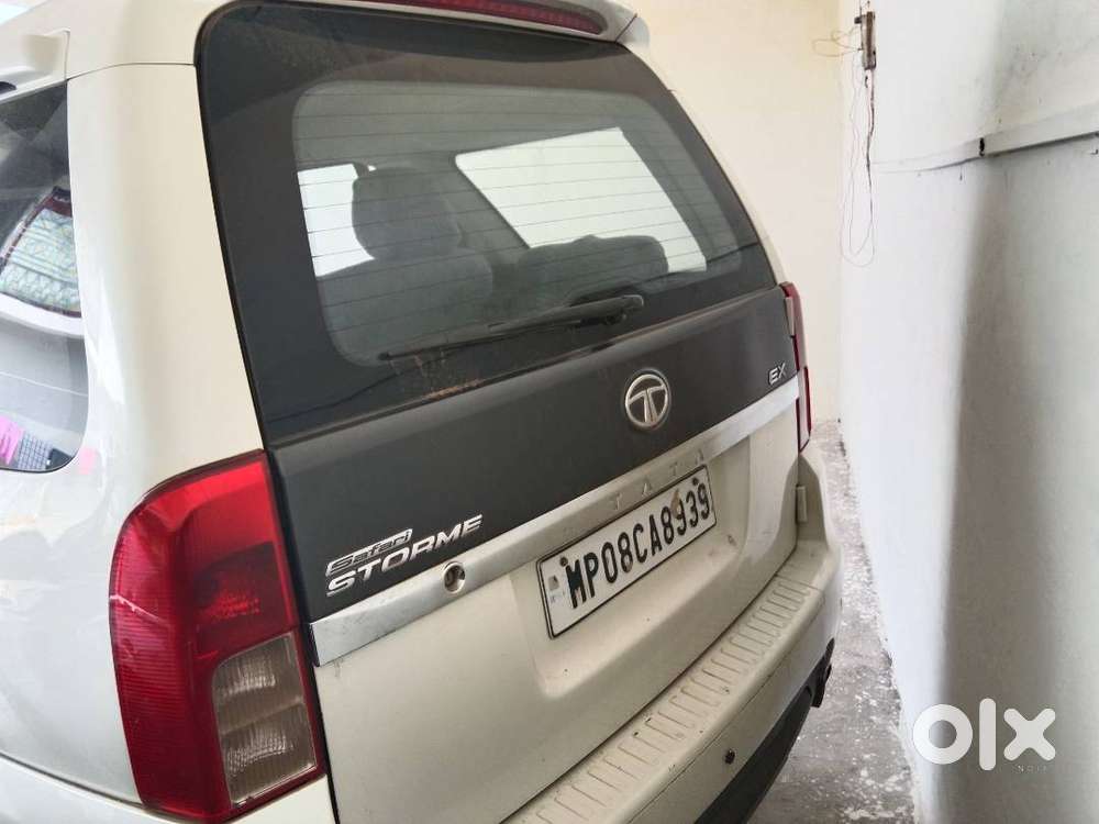 Tata Safari Storme 2018