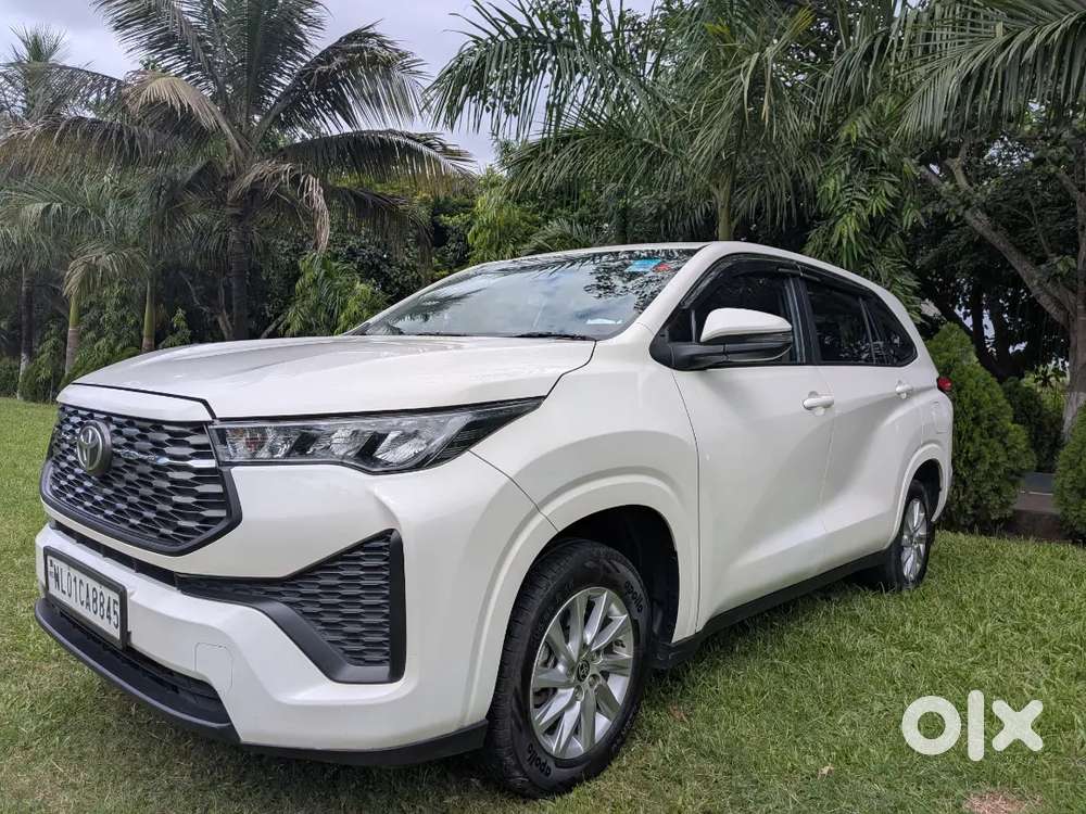 Toyota Innova Hycross Gx February 2024