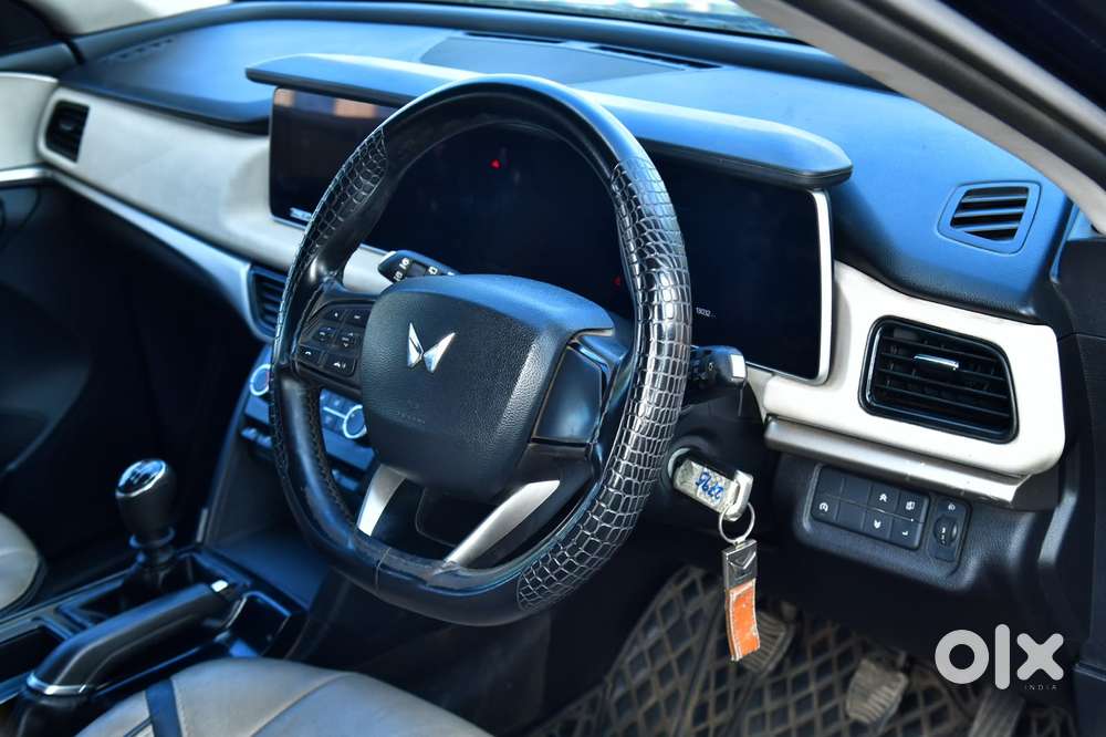 Mahindra Xuv700 2.2 Ax 5 Diesel Mt 7 Str, 2023, Diesel