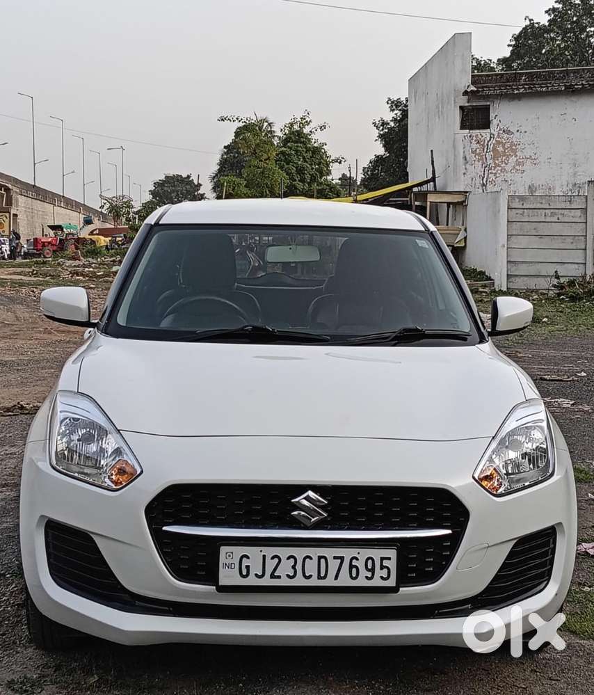 Maruti Suzuki Swift Vxi + Manual, 2022, Petrol