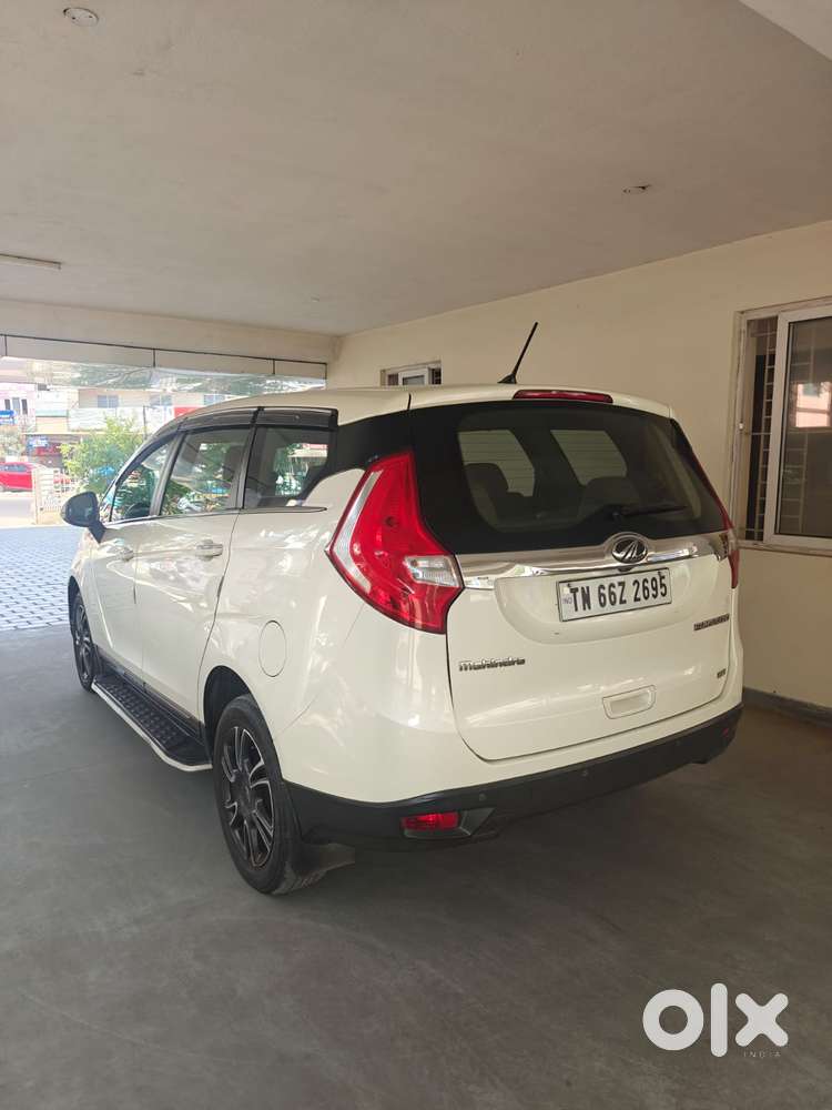 Mahindra Marazzo M8, 2018, Diesel