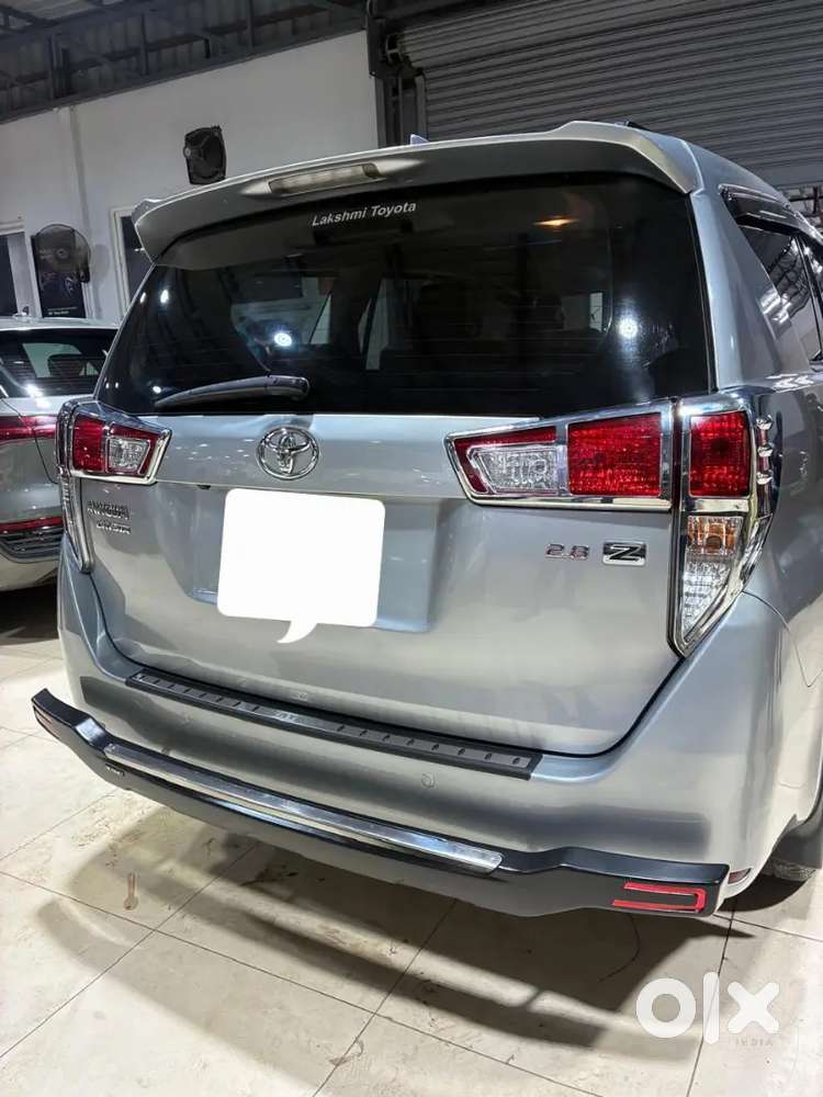 Toyota Innova Crysta 2.8 2018 Full Showroom Track