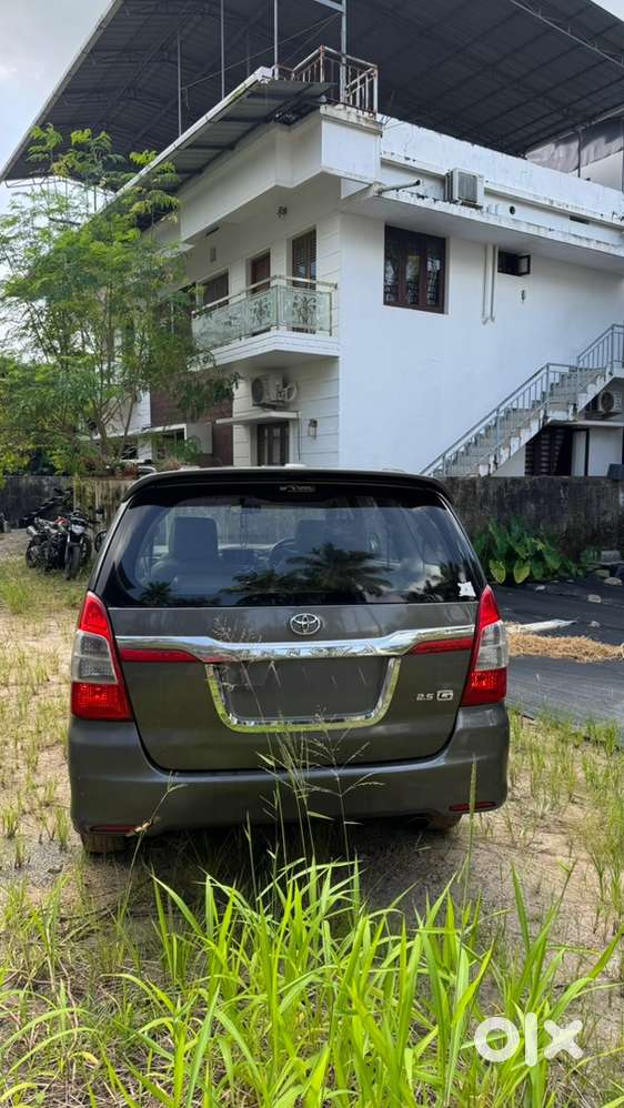 Orginal Kerala Toyota Innova 2012 Diesel Well Maintained