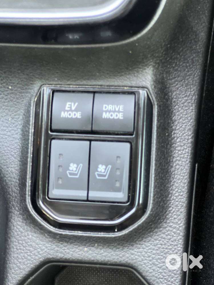 Maruti Suzuki Grand Vitara 1.5 Alpha Plus Dual Tone Intelligent Hybr..