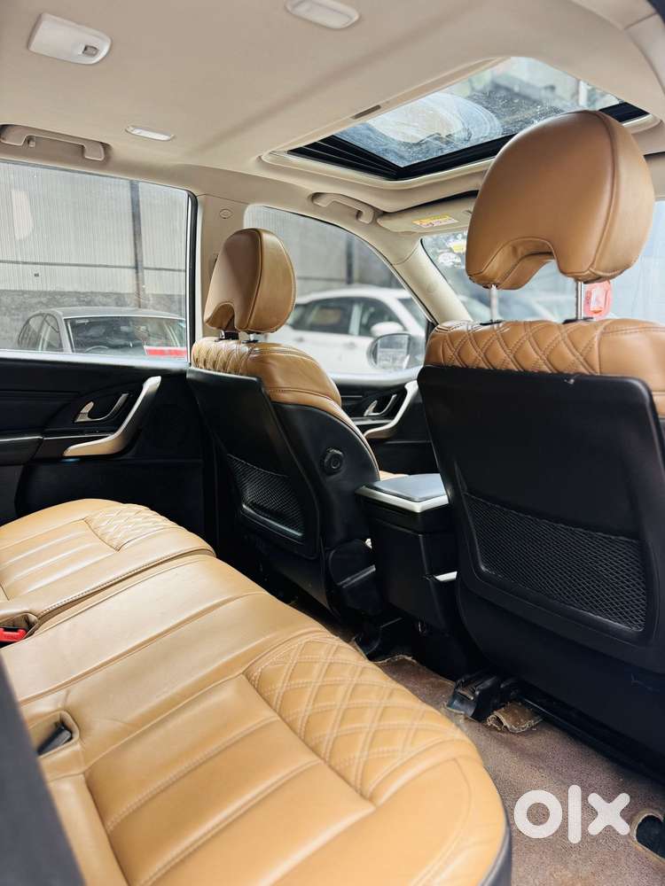 Mahindra Xuv500 W11 Option At, 2018, Diesel