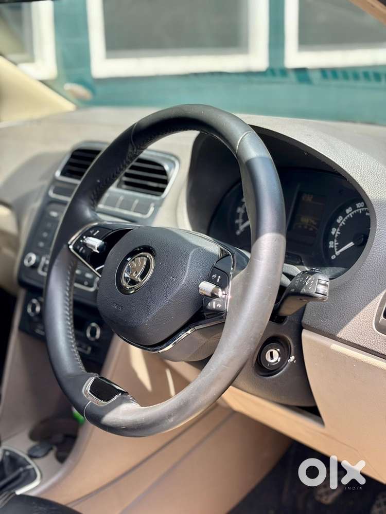 Skoda Rapid Tsi 2015