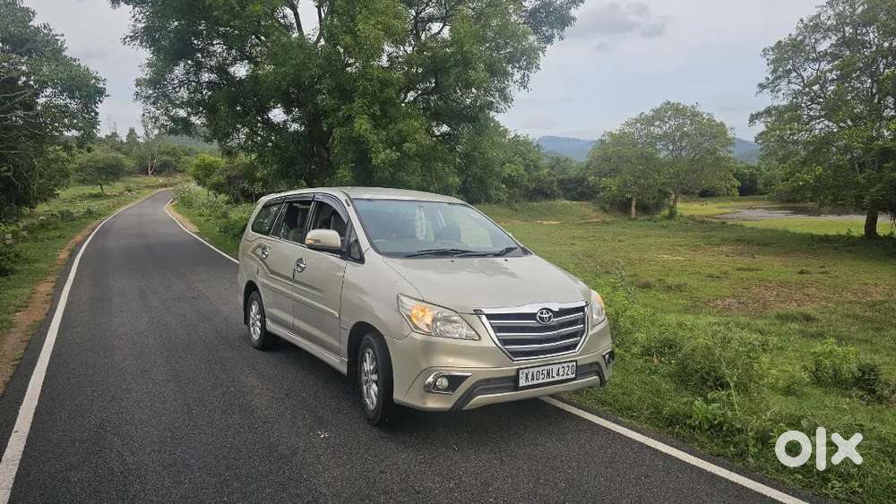 Toyota Innova 2013 Diesel Well Maintained
