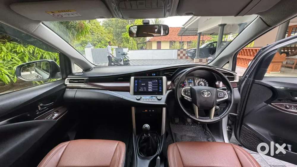 2019 Innova Crysta 2.4v Manual Single Owner Low Kilometres