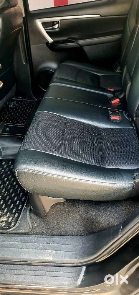 Toyota Fortuner 4x2 At 2.8 Diesel, 2022, Diesel