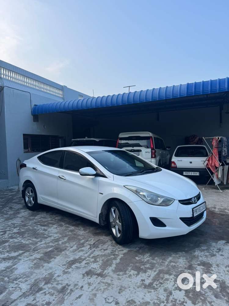 Hyundai New Elantra Diesel 2013