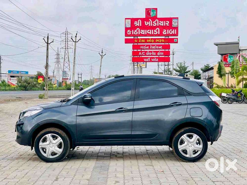 Tata Nexon 1.2 Revotron Xt, 2019, Petrol