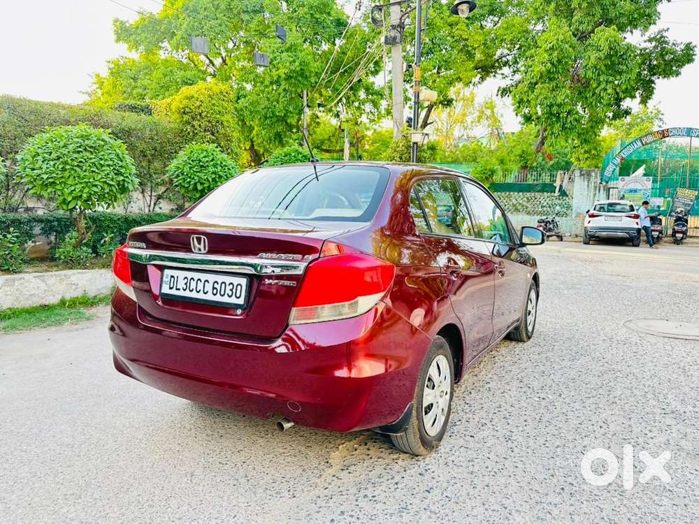 Honda Amaze 2015 March Petrol Well Maintained