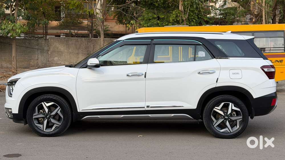 Hyundai Alcazar Platinum 7 Str 1.5 Diesel Adventure, 2022, Diesel