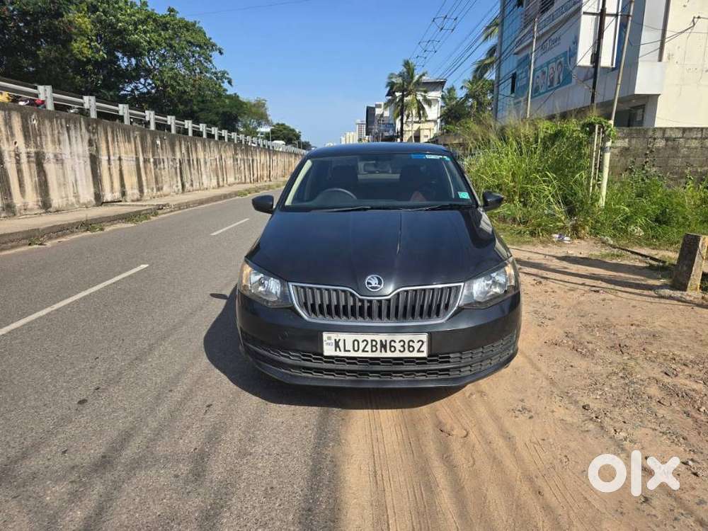 Skoda Rapid 1.0 Tsi Automatic, 2021, Petrol