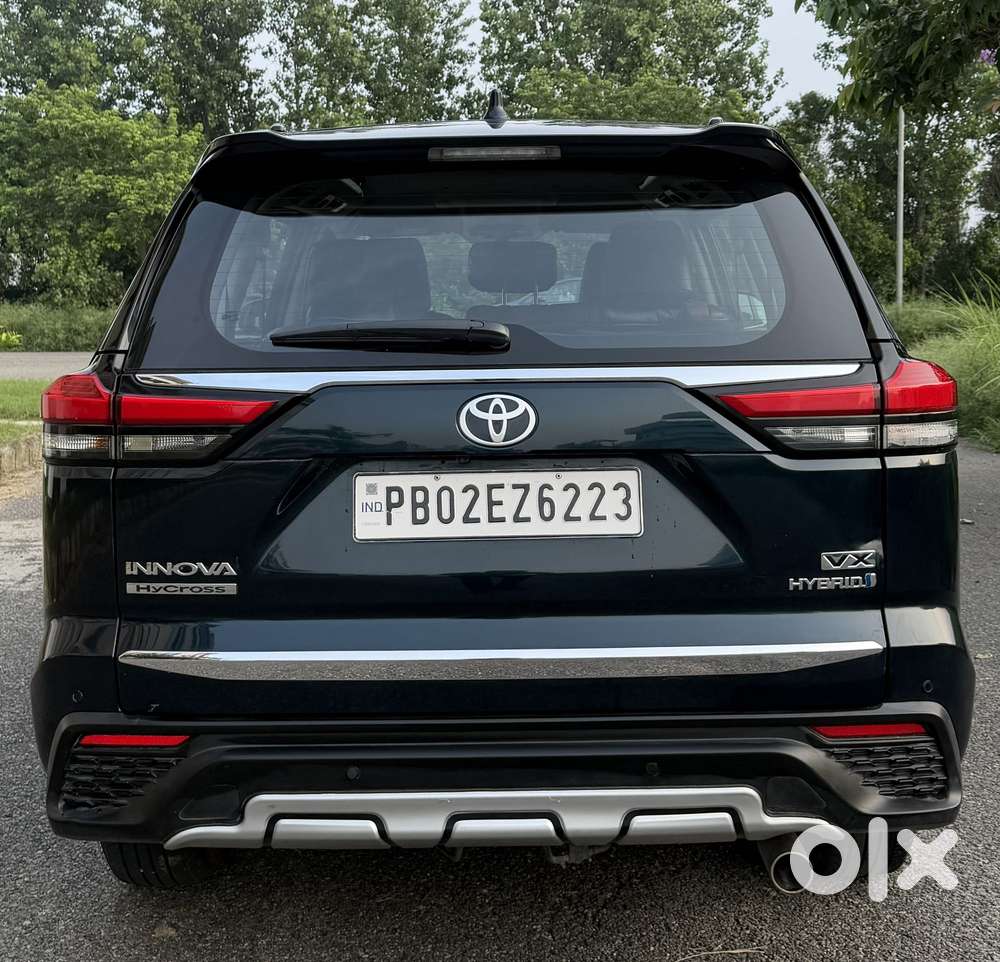 Toyota Innova Hycross 2.0 Vx Hybrid 8 Str, 2024, Petrol