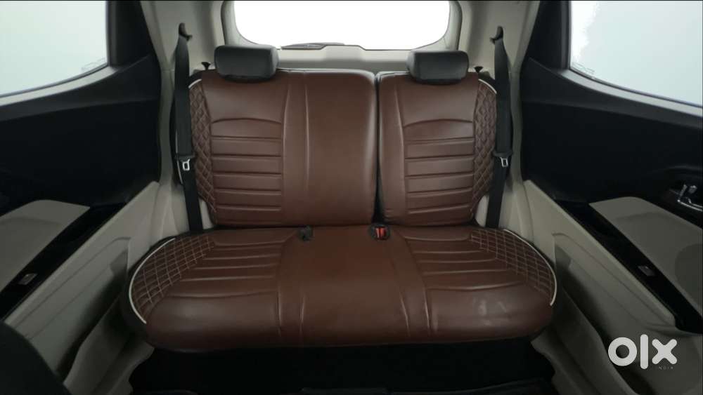 Mahindra Xuv300 W8 Diesel, 2023, Diesel