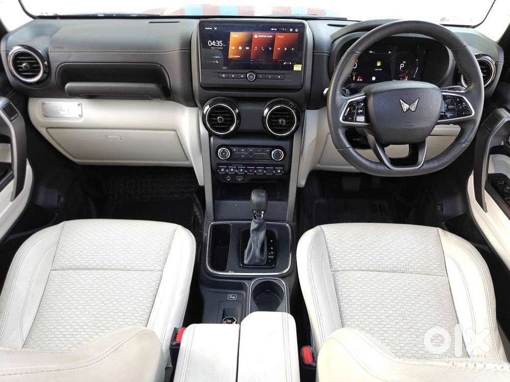 Mahindra Thar Roxx Ax7l Rwd At, 2025, Petrol