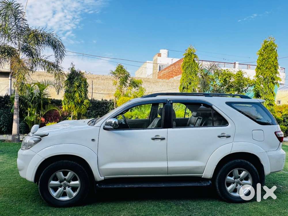 Toyota Fortuner Diesel 2010