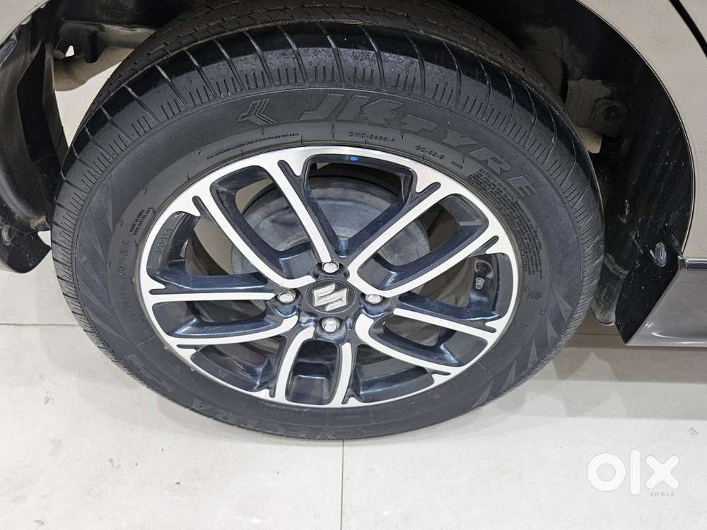 Maruti Suzuki Swift Zxi Plus Dual Tone, 2022, Petrol