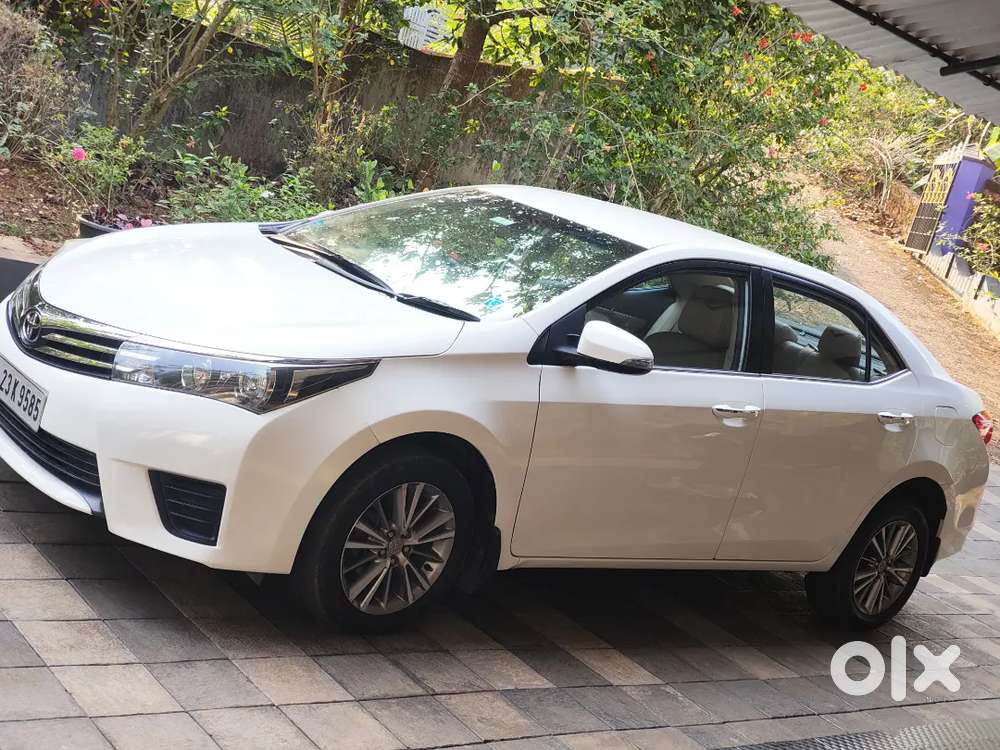 Toyota Corolla Altis 2015 Diesel Well Maintained