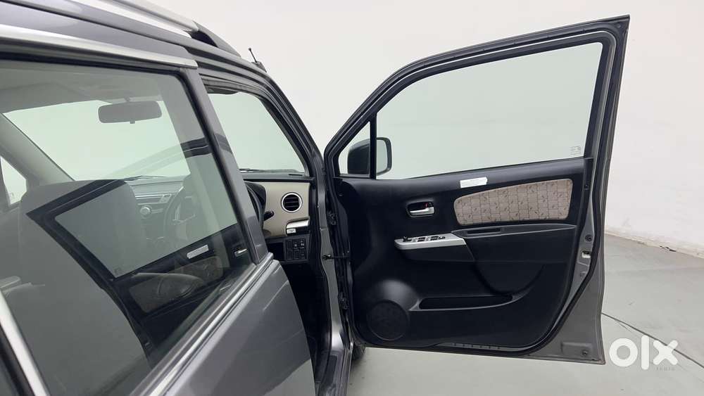 Maruti Suzuki Wagon R 1.0 Vxi Amt, 2016, Petrol