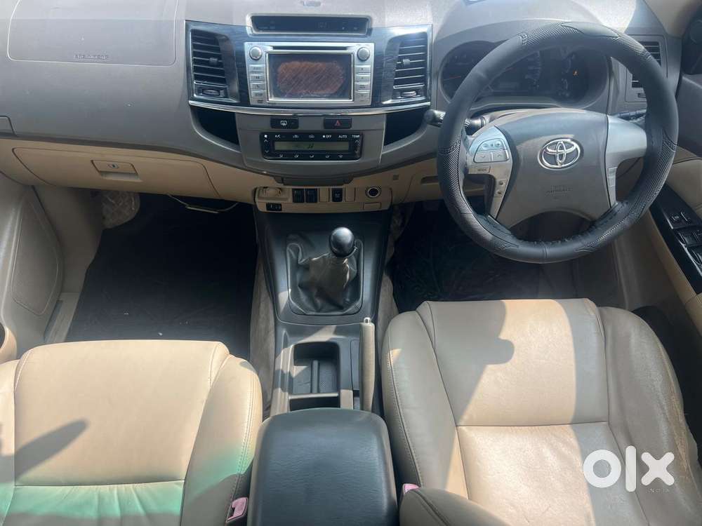 Toyota Fortuner 4x2 Manual, 2013, Diesel