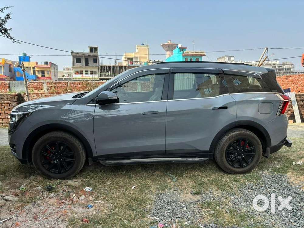 Mahindra Xuv700 2022 Diesel Well Maintained