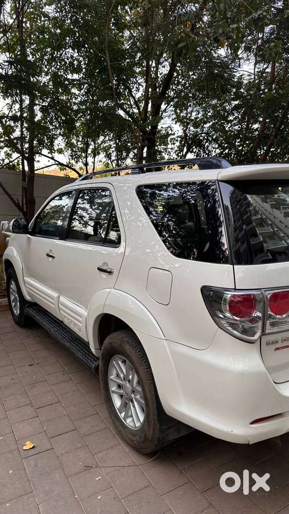 Toyota Fortuner 4x2 At 2014 Diesel Well Maintained