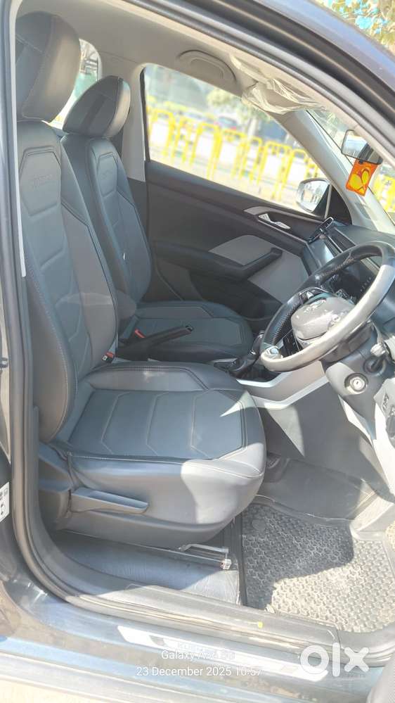 Skoda Kushaq 1.0 Tsi Ambition, 2022, Petrol