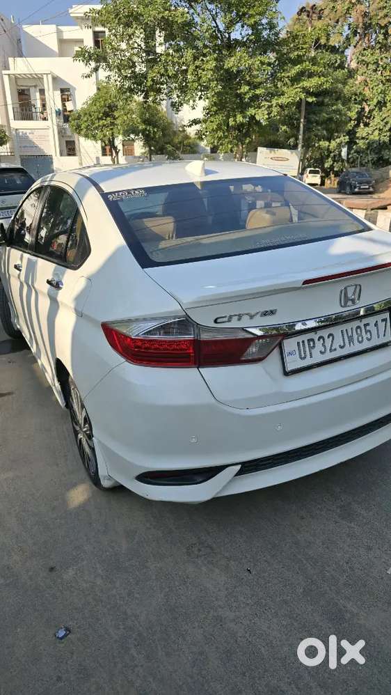Honda City 2018 Diesel 102714 Full Top Model Sanroof Push Button Start