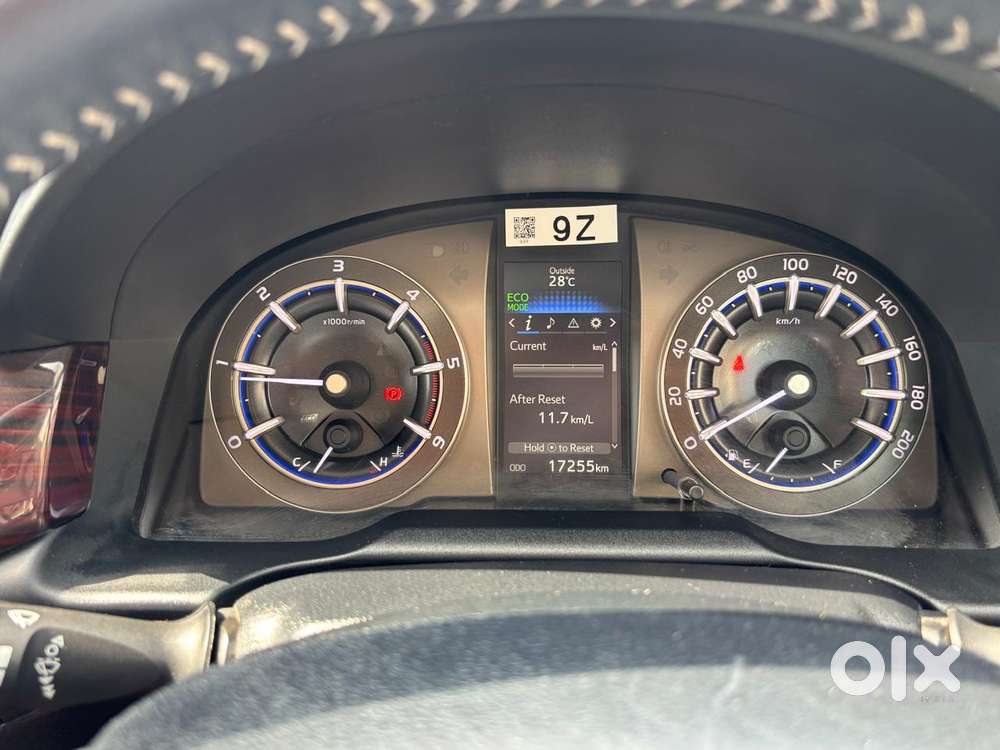 Toyota Innova Crysta 2.4 V 8 Str, 2025, Diesel