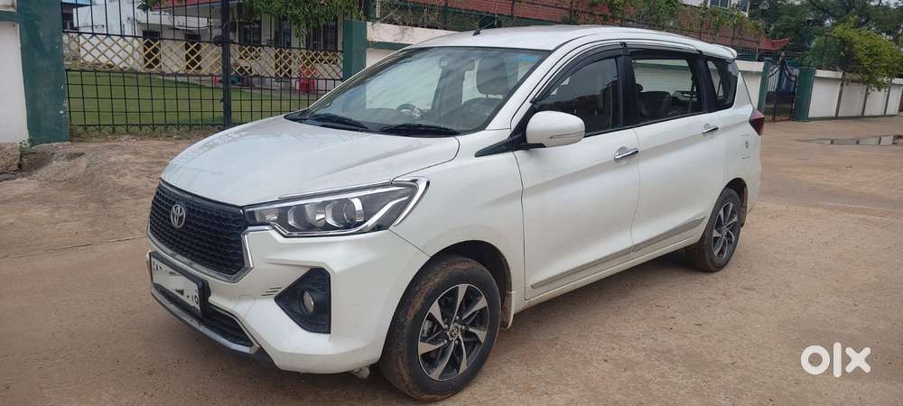 Toyota Rumion V Mt, 2024, Petrol