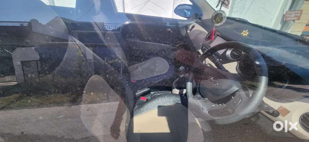 Hyundai Grand I10 Sportz 2017 Single Owner Good Condition