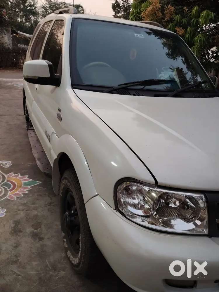 Tata Safari