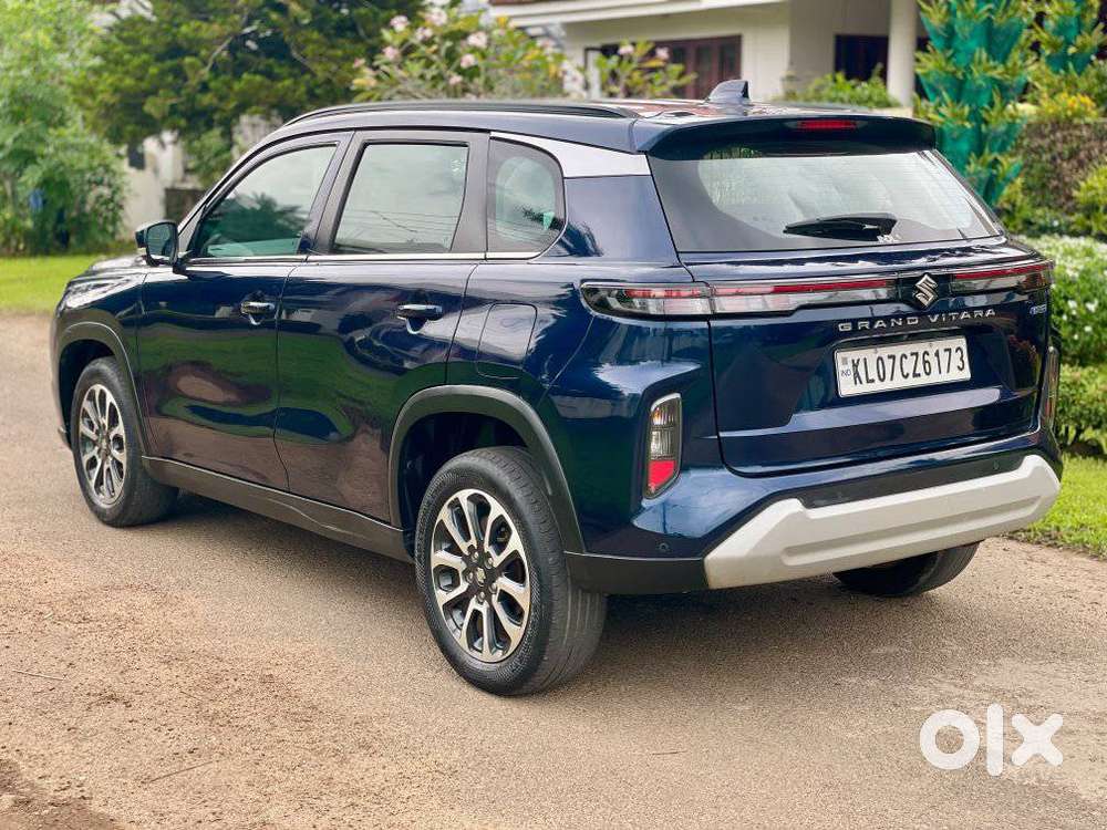 Maruti Suzuki Grand Vitara 1.5 Alpha Smart Hybrid At, 2022, Petrol