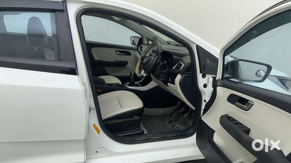 Tata Altroz Xz, 2022, Petrol